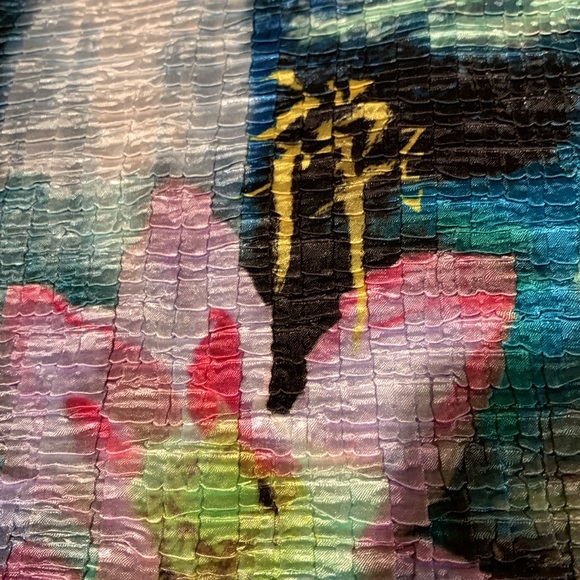 Unique Japanese inspired top. - Picture 5 of 5